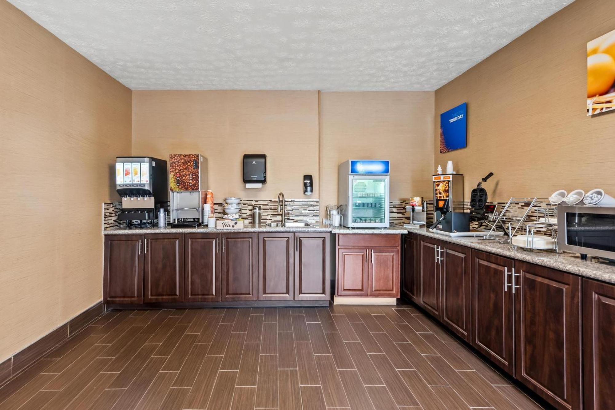 Comfort Inn&Suites Fairborn near Wright Patterson AFB Extérieur photo