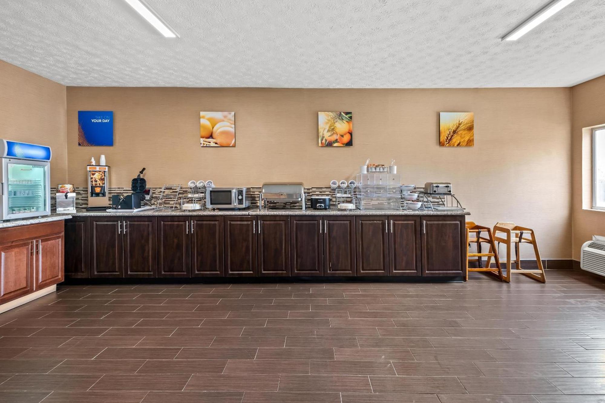 Comfort Inn&Suites Fairborn near Wright Patterson AFB Extérieur photo