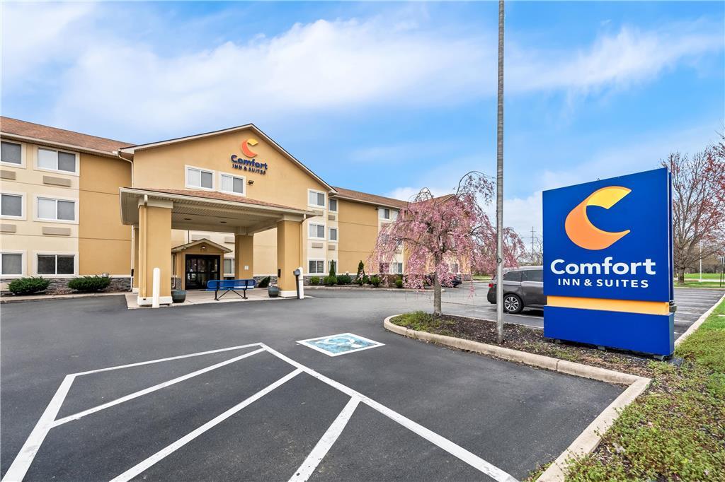 Comfort Inn&Suites Fairborn near Wright Patterson AFB Extérieur photo
