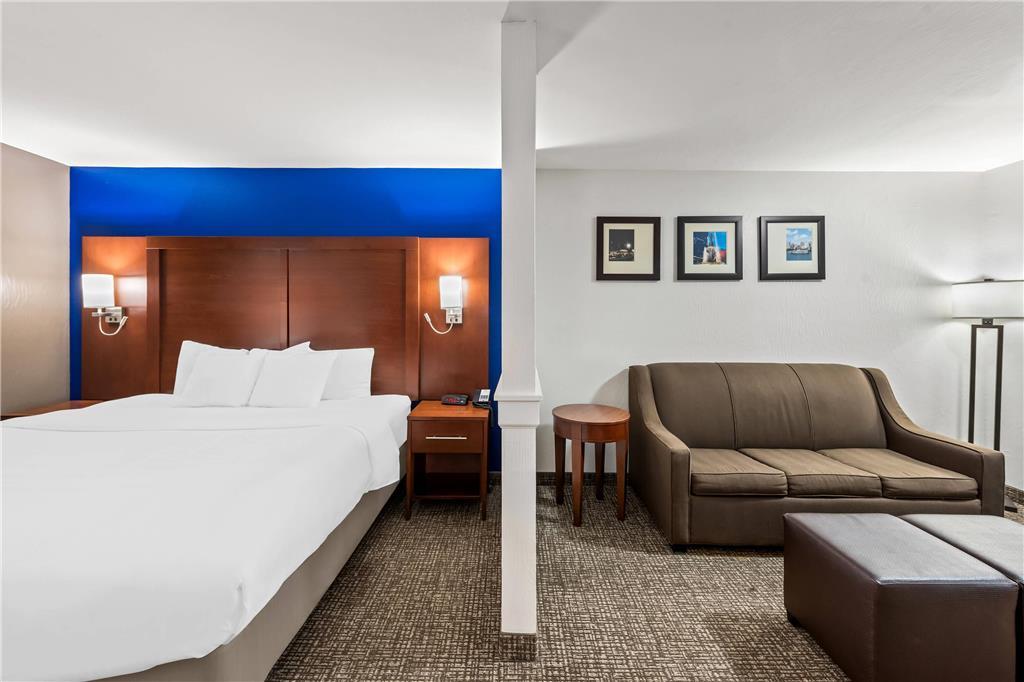 Comfort Inn&Suites Fairborn near Wright Patterson AFB Chambre photo