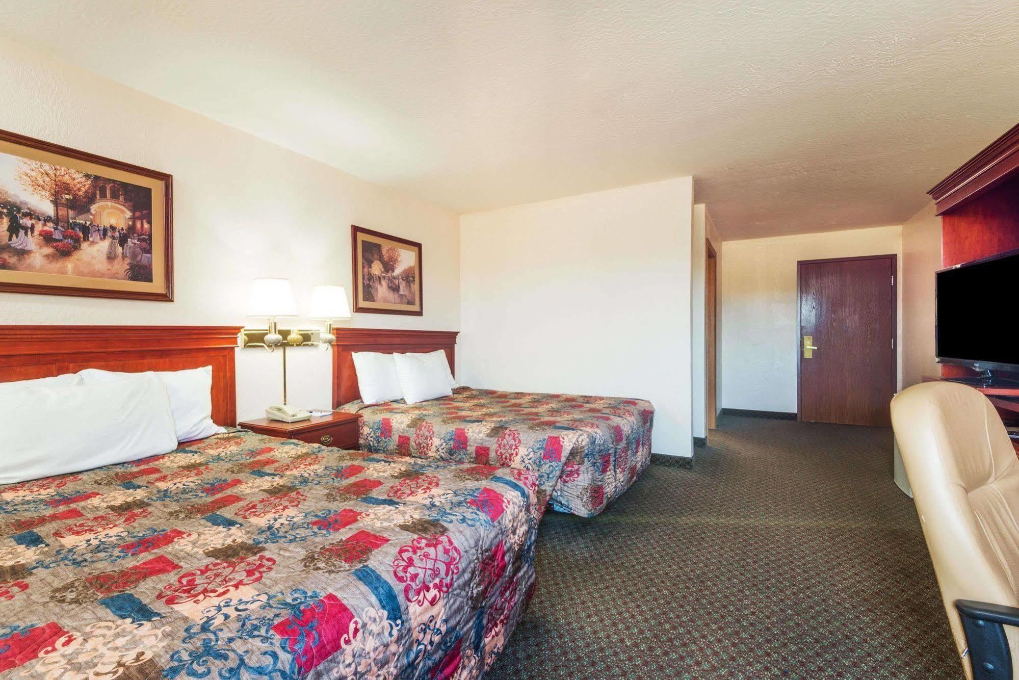 Comfort Inn&Suites Fairborn near Wright Patterson AFB Extérieur photo